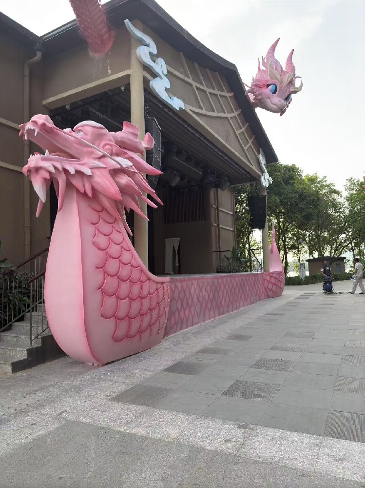 江西景区遨游的龙